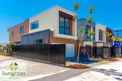 The Residences At The Peninsula - ACT Tourism 43