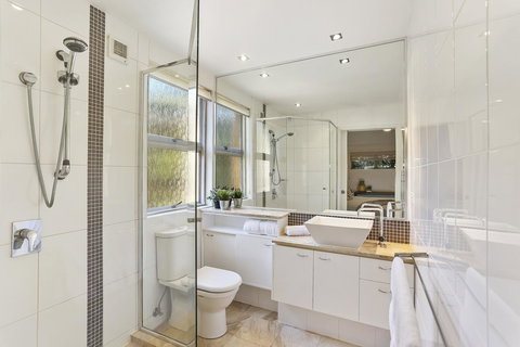 Noosa De Villa - ACT Tourism 6