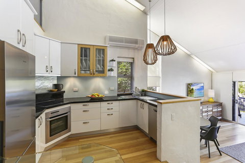 Noosa De Villa - ACT Tourism 4