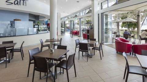 Oaks Hervey Bay Resort And Spa - ACT Tourism 26