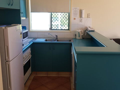 Surfers Beach Resort One - ACT Tourism 26