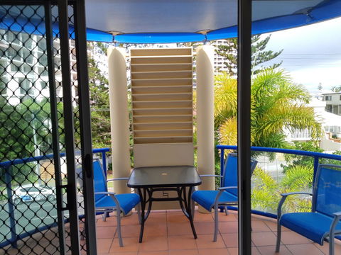 Surfers Beach Resort One - ACT Tourism 6