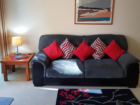 Surfers Beach Resort One - ACT Tourism 16