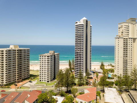Surfers Beach Resort One - ACT Tourism 38