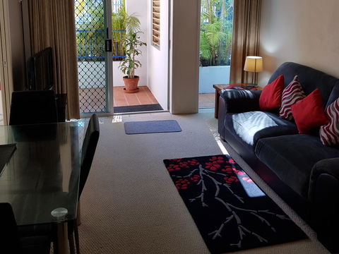 Surfers Beach Resort One - ACT Tourism 17