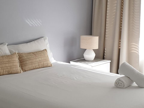 Oceania On Burleigh Beach - ACT Tourism 8