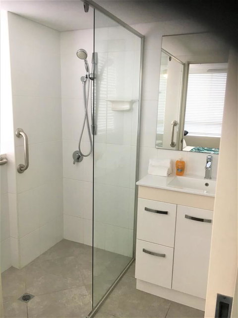 Oceania On Burleigh Beach - ACT Tourism 36