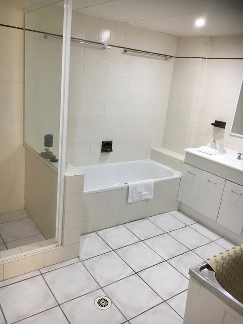 Oceania On Burleigh Beach - ACT Tourism 37