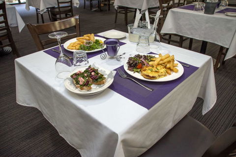 The Robert Towns - ACT Tourism 17