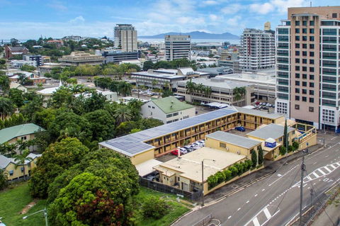 The Robert Towns - ACT Tourism 24