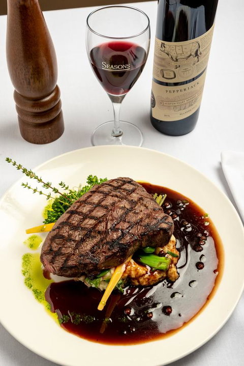 Ambassador On Ruthven - ACT Tourism 36