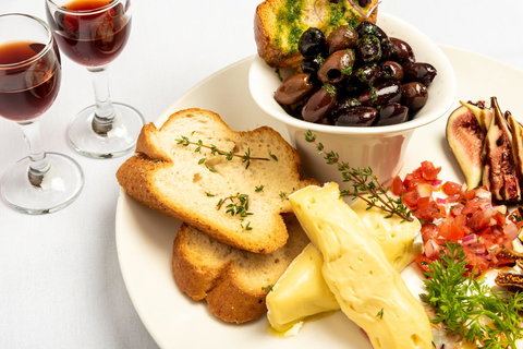 Ambassador On Ruthven - ACT Tourism 42