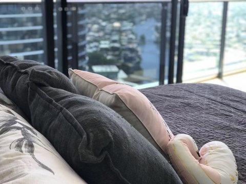 Luxury 3 Bedroom In Heart Of Broadbeach - ACT Tourism 17