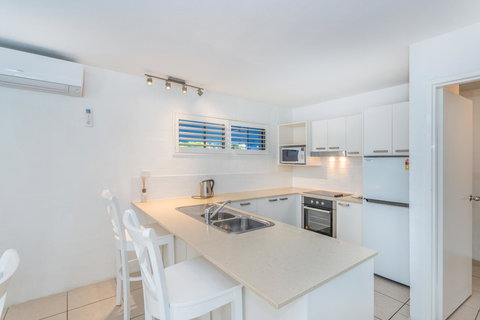 Noosa Boutique Apartments & Elkhorn Villas - ACT Tourism 14