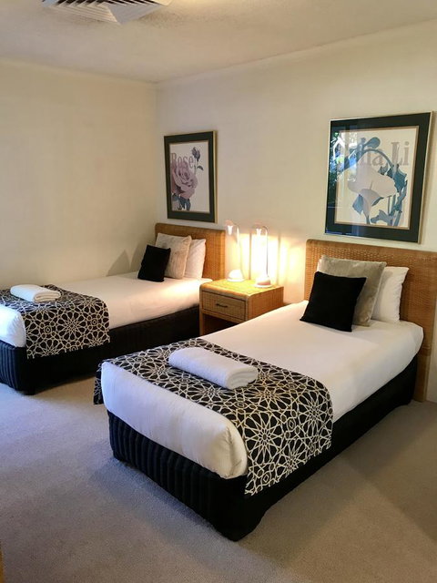 Noosa Boutique Apartments & Elkhorn Villas - ACT Tourism 34