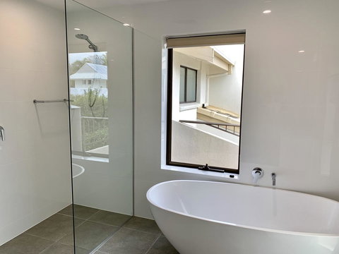 Noosa Boutique Apartments & Elkhorn Villas - ACT Tourism 24