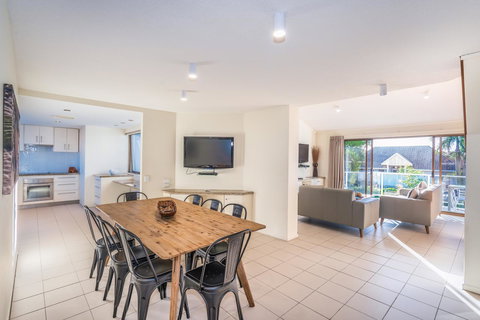 Noosa Boutique Apartments & Elkhorn Villas - ACT Tourism 20
