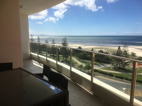 Kirra Surf Apartments - ACT Tourism 36