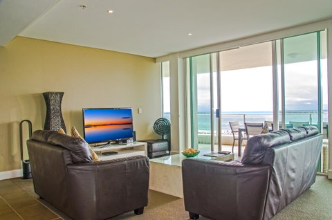 Kirra Surf Apartments - ACT Tourism 32