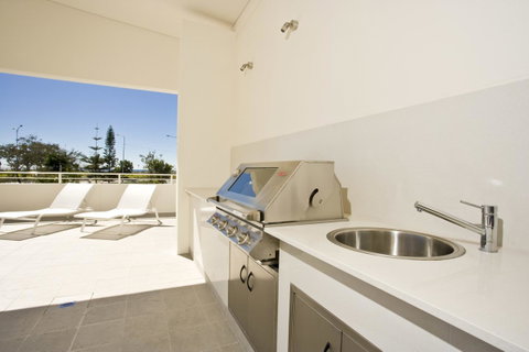 Kirra Surf Apartments - ACT Tourism 35