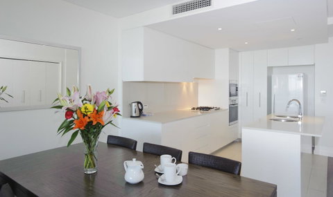 Kirra Surf Apartments - ACT Tourism 3