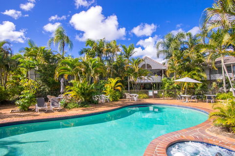 Bay Of Palms - ACT Tourism 13