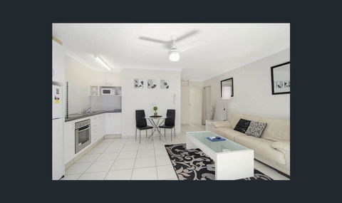 Bay Of Palms - ACT Tourism 27