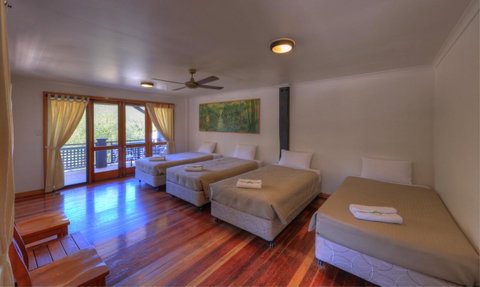 Fraser Island Retreat - ACT Tourism 13