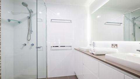 Currumbin Sands On The Beach - ACT Tourism 25