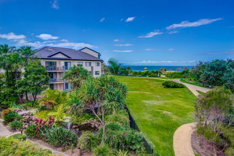 Currumbin Sands On The Beach - ACT Tourism 0