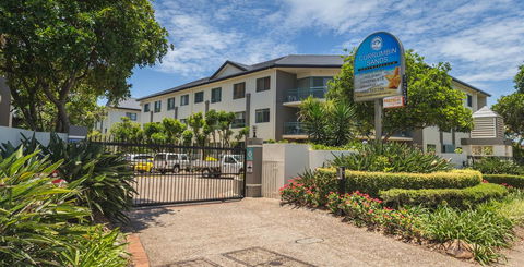 Currumbin Sands On The Beach - ACT Tourism 12