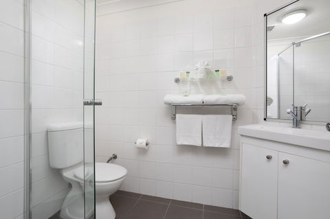 George Williams Hotel - ACT Tourism 1