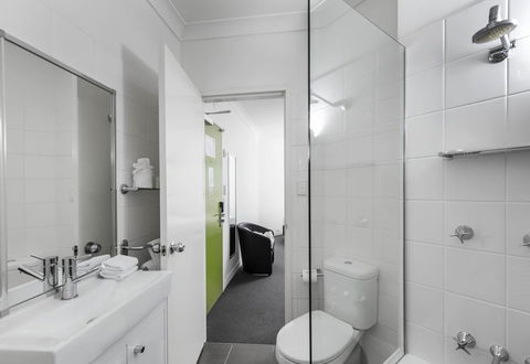 George Williams Hotel - ACT Tourism 37