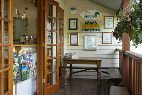 Allumbah Pocket Cottages - ACT Tourism 21