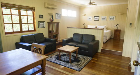 Allumbah Pocket Cottages - ACT Tourism 26
