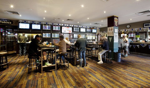 Palm Beach Hotel - ACT Tourism 13