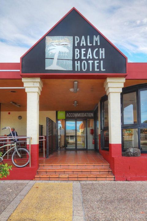 Palm Beach Hotel - ACT Tourism 7