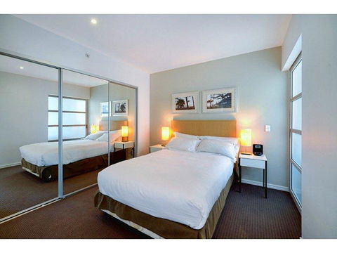 H Star Residences-- Paradise Stayz - ACT Tourism 8
