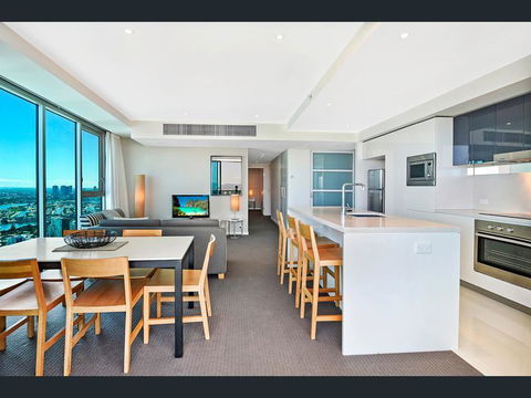 H Star Residences-- Paradise Stayz - ACT Tourism 3