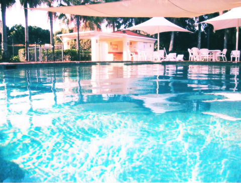 Waterfront Resort Villa With Buggy - ACT Tourism 0