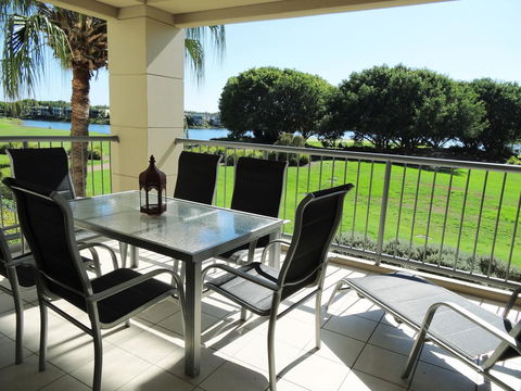 Waterfront Resort Villa With Buggy - ACT Tourism 1