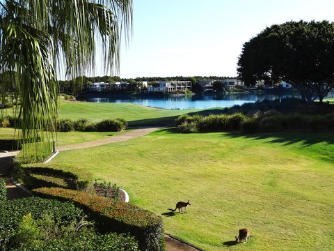 Waterfront Resort Villa With Buggy - ACT Tourism 3