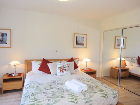 Waterfront Resort Villa With Buggy - ACT Tourism 14