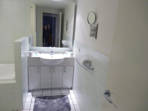 Waterfront Resort Villa With Buggy - ACT Tourism 13