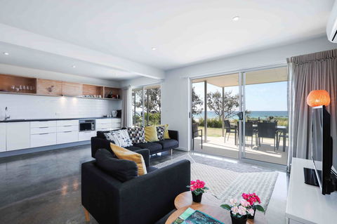 Sandbox Apartments - ACT Tourism 5