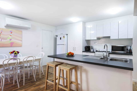 Sandbox Apartments - ACT Tourism 19