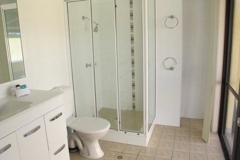 Grangewood Court Apartments - ACT Tourism 27