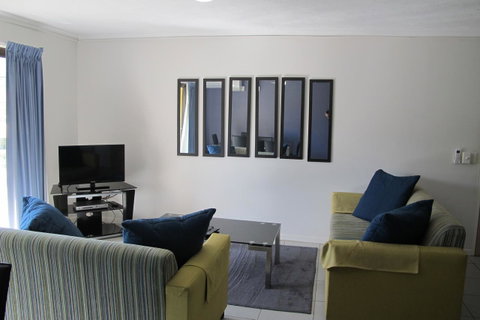 Grangewood Court Apartments - ACT Tourism 19