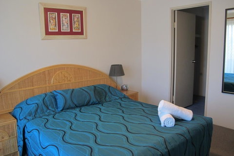 Grangewood Court Apartments - ACT Tourism 29