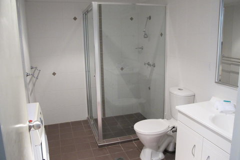 Grangewood Court Apartments - ACT Tourism 31